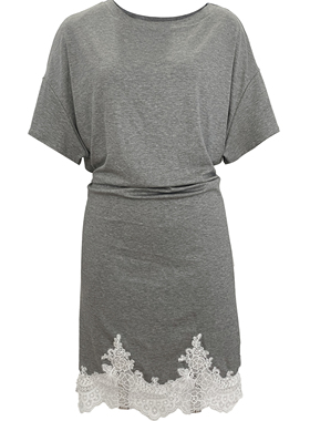 SIEW2025SS 不规则蕾丝下摆可系绳斜肩针织T恤连衣裙