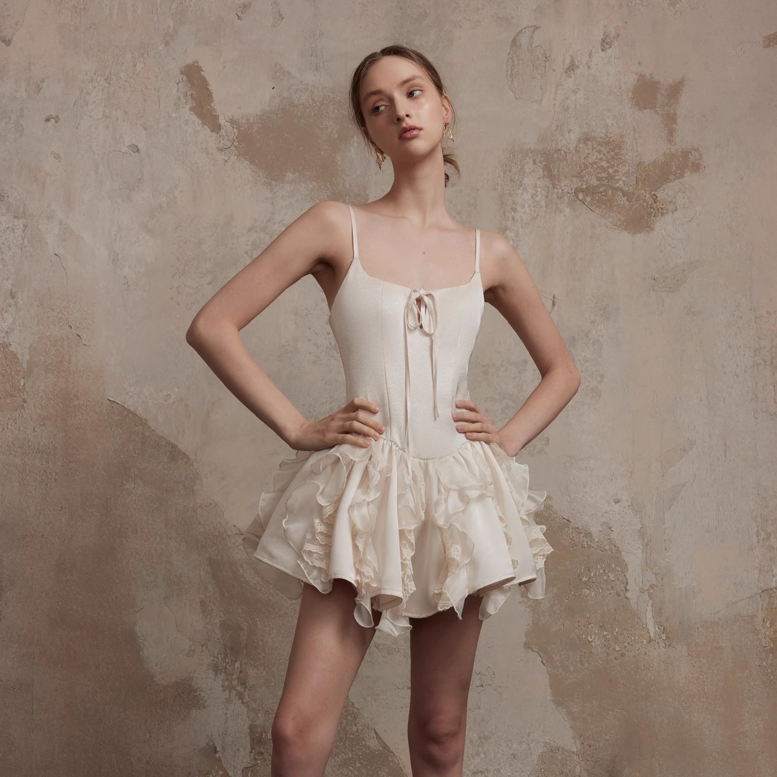 Fa sogno珐颂原创云朵慕斯连衣裙吊带裙白色法式气质短款生日裙子