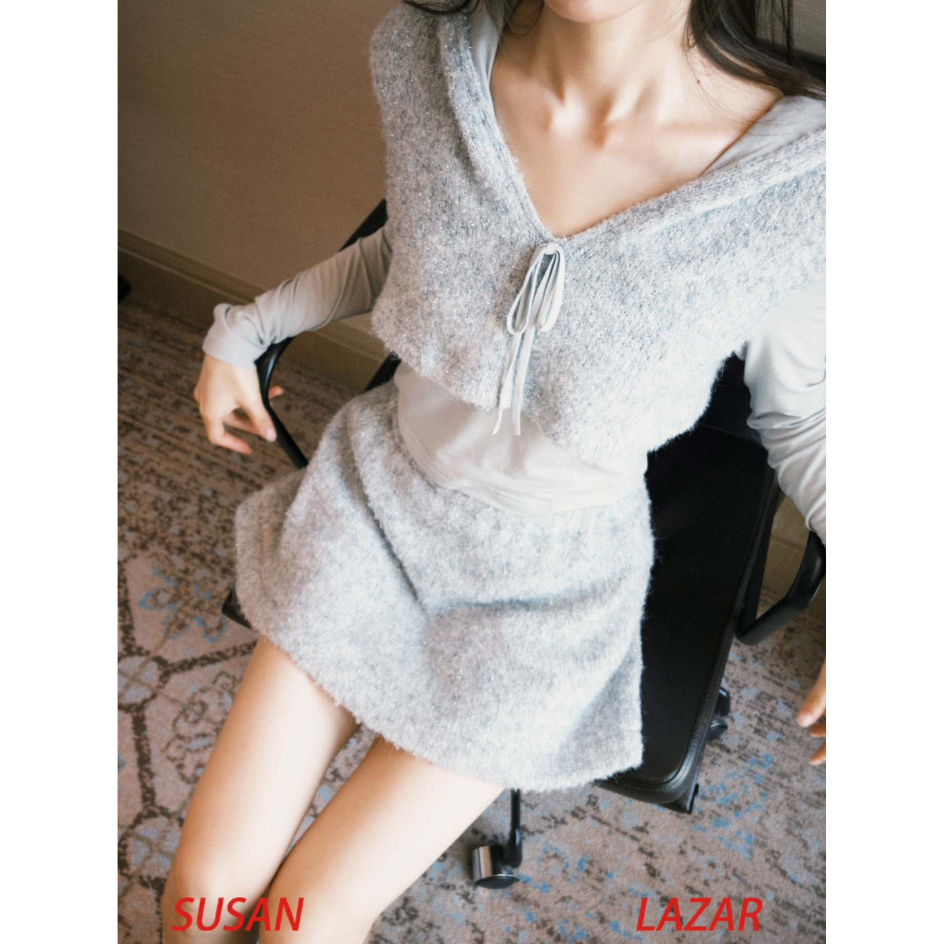 SUSAN LAZAR 假两件连帽系带羊毛高腰卫衣一片式收腰羊毛短裙