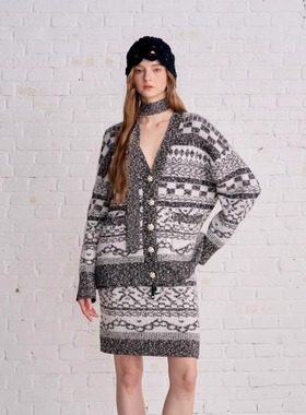 Aimme sparrow25FW 灰色费尔岛chokerV领毛衣开衫包臀半裙