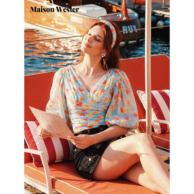 【陈瑶同款】Maison Wester2026夏新品浅蓝碎花泡泡袖收腰上衣