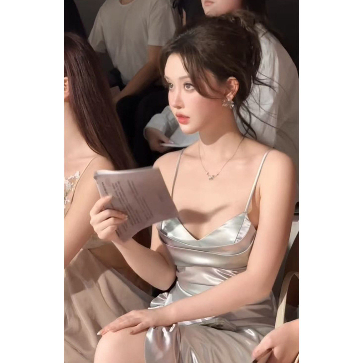 CAMEY LIU 荷叶边装饰气质高级感吊带礼服裙礼裙吊带连衣裙