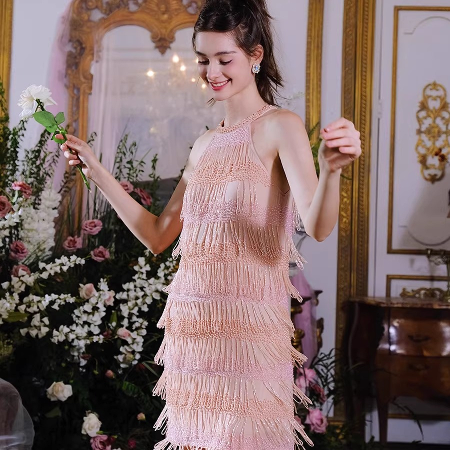 Wardrobes by chen 木兰2023新款轻奢华丽䈻动水晶流苏裙百搭高级