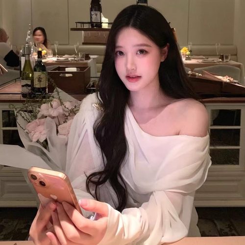 ARTE PURA白色/黑色雪纺荡褶落肩上衣气质优雅不规则长袖通勤新款