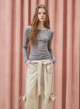 Three Quarters 25AW 黑色蛋白皮腰带钉钻短裙