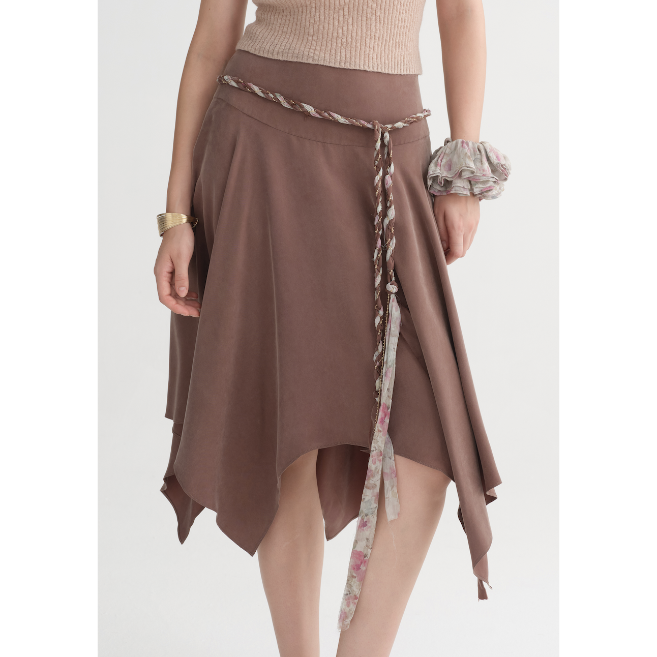 IF BY LAND 设计师品牌2026SS 咖色腰带铜氨不规则下摆半裙,女装/女士精品,时尚套装,淘宝优惠券,粉丝福利购,淘宝优惠卷