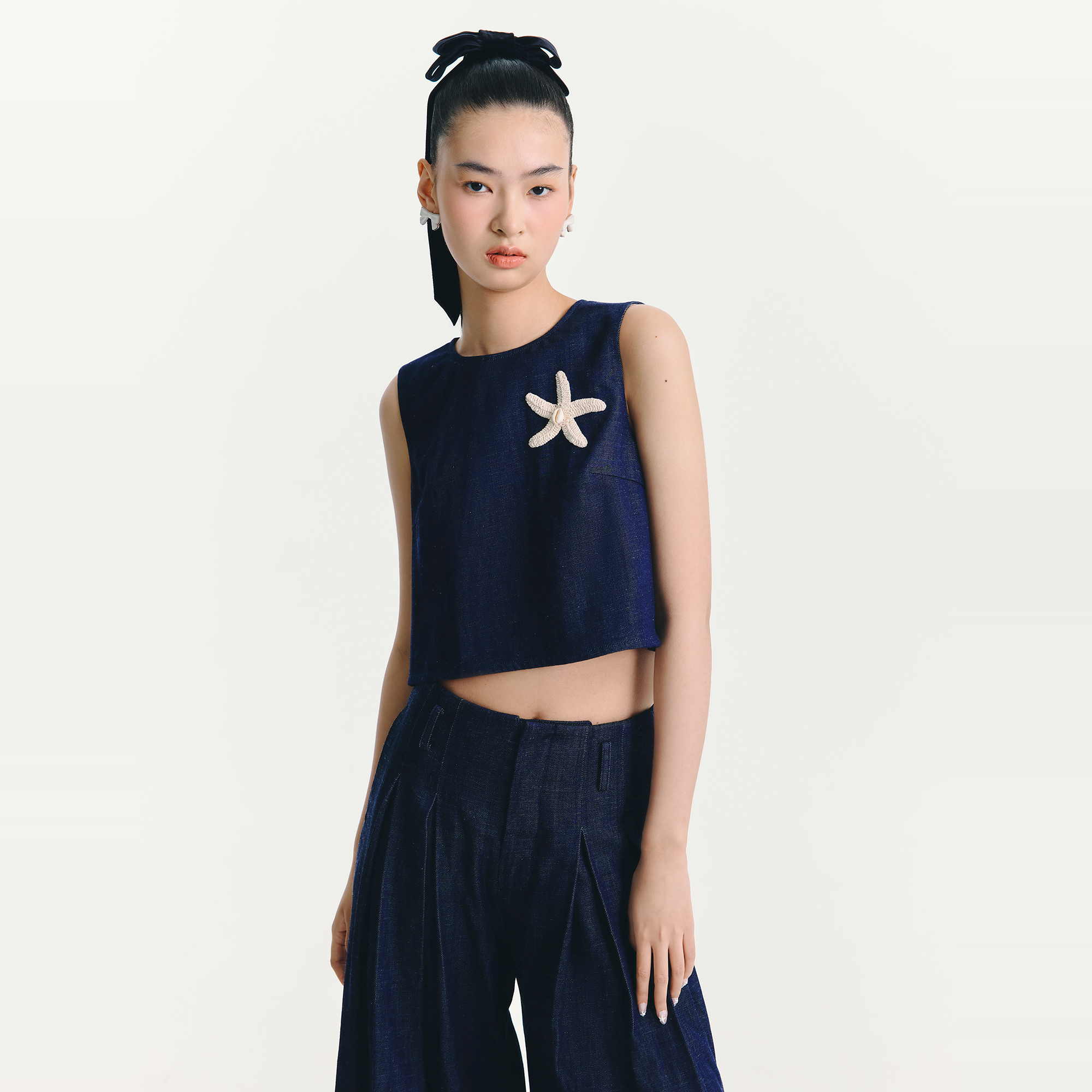 ESTER HSU 25SS 真丝亚麻牛仔后背开衩无袖上衣 牛仔褶饰阔腿长裤