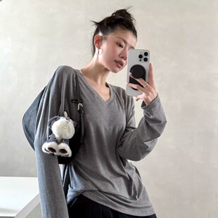 CONCISE-WHITE简白 25春夏新款简约百搭LOGO标V领长袖T女装上衣