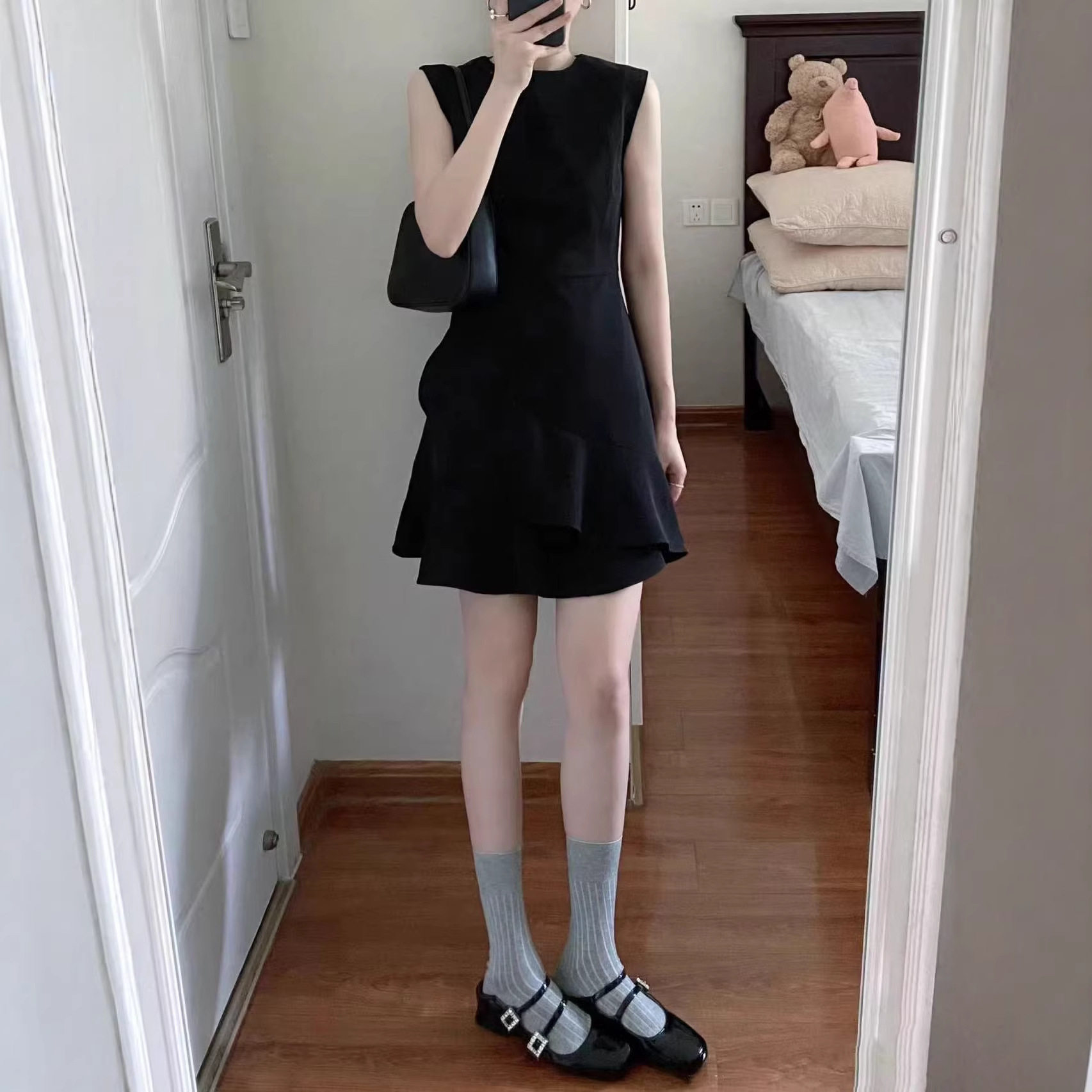 黑色连衣裙女短款夏日绝