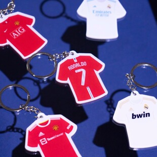 C罗利雅得胜利葡萄牙皇马 亚克力高清足球周边球衣钥匙扣挂件