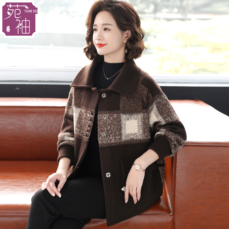 妈妈装春装新中式外套2025新款中老年女春秋洋气高贵翻领格子上衣