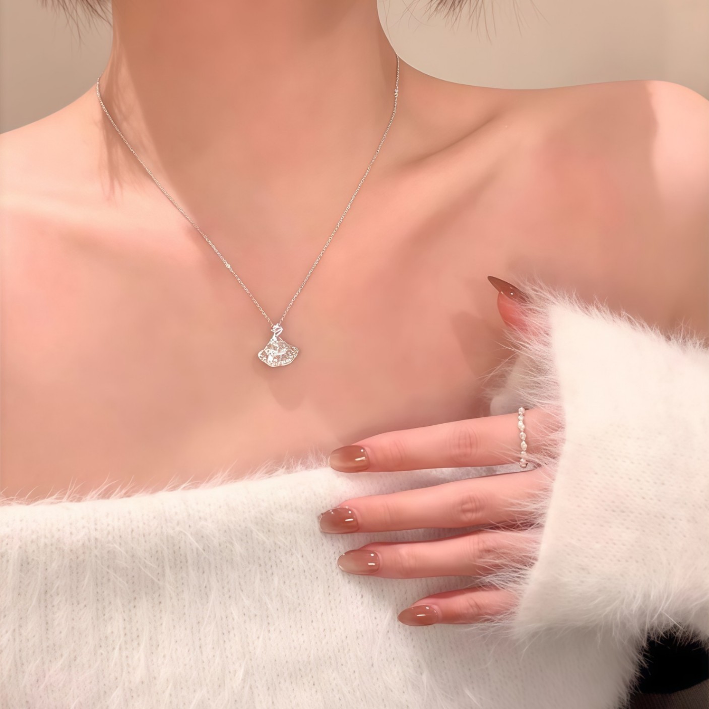 轻奢闪亮水钻贝壳锁骨链女
