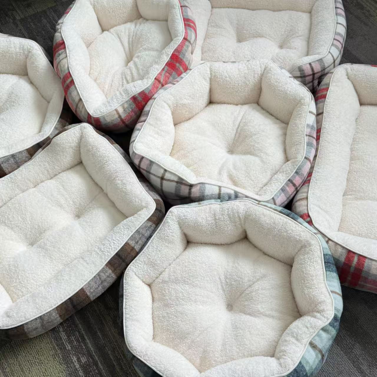 2025日本亚马逊同款新款冬季狗窝猫窝秋冬保暖加厚宠物软垫子软窝