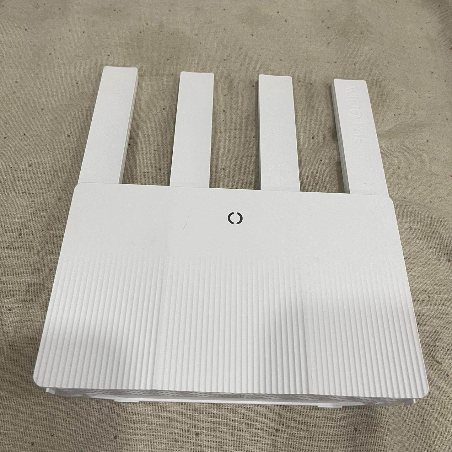 巡天BE3600Pro青云版路由器