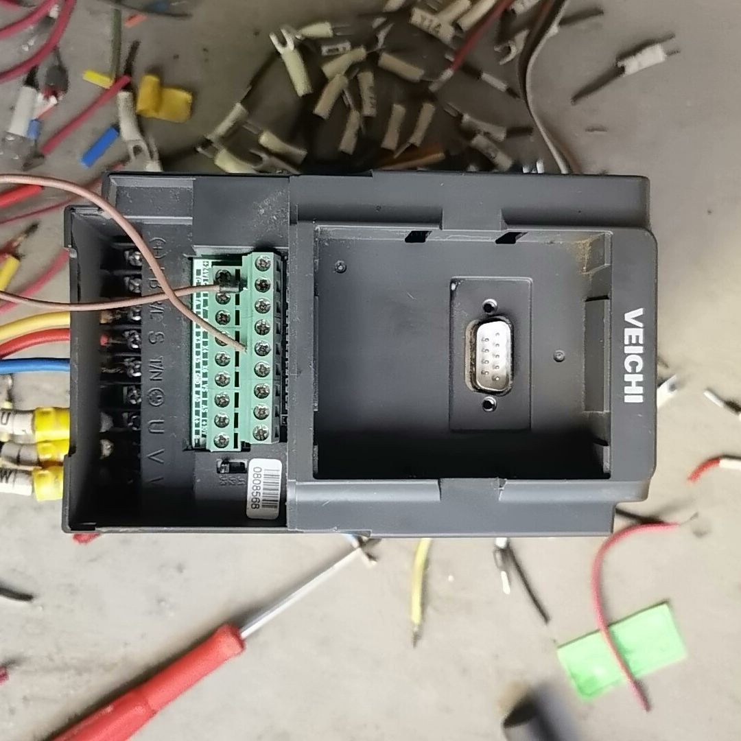 伟创0.75kw变频器AC70E-T3-R75G 拆机包