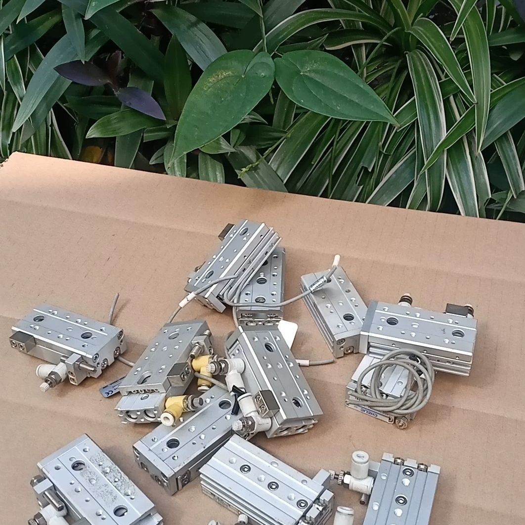 CHELIC气立可MDX06-30BM1导轨双轴气缸 互换M