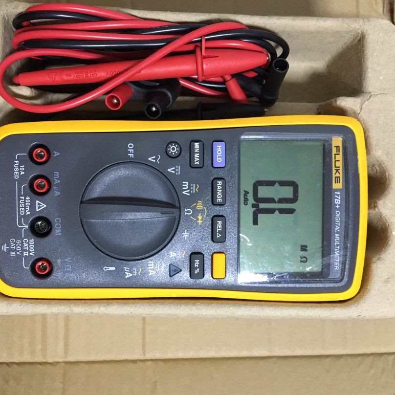 福禄克17B+万用表 开封未使用几次配件 需要的联系