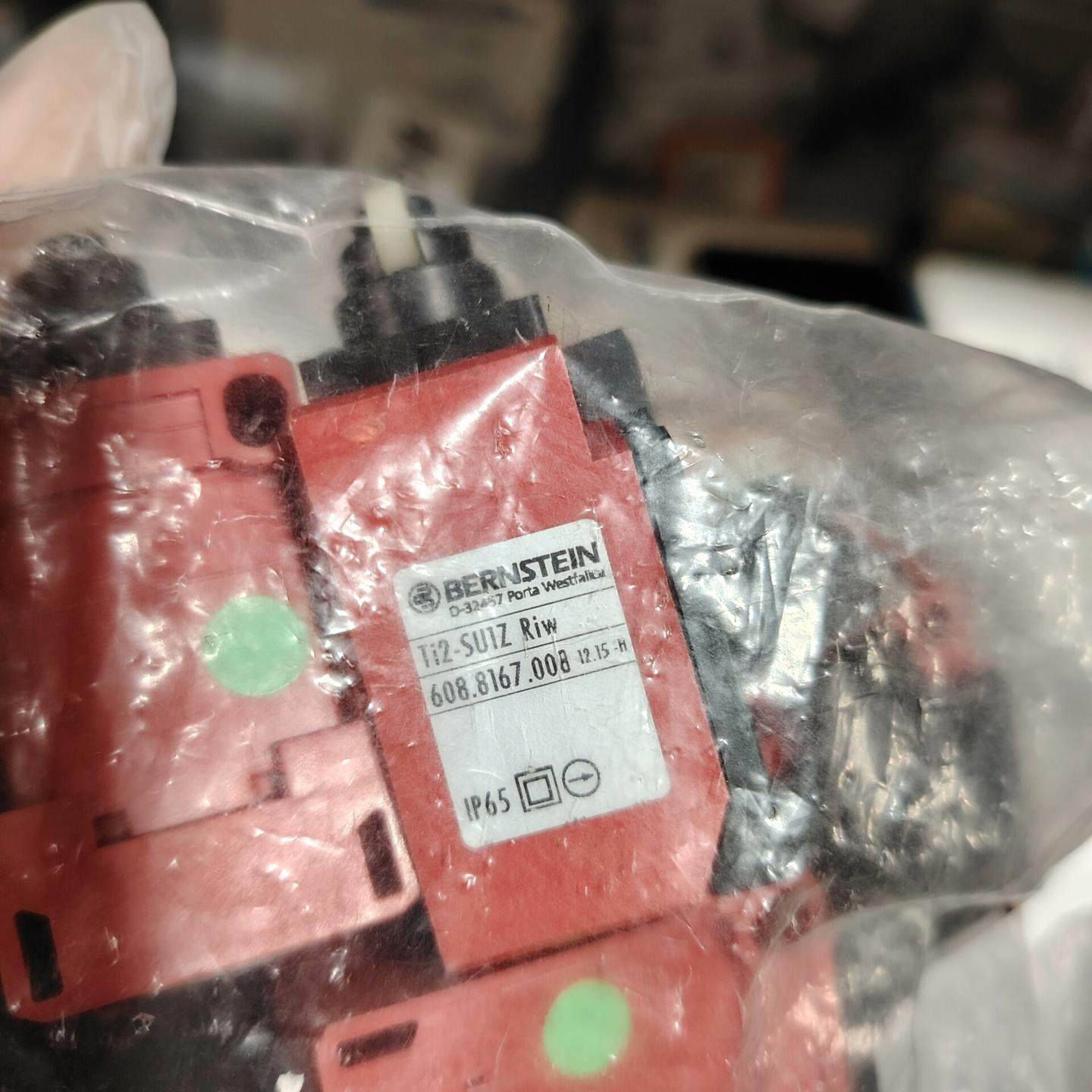 BERNSTEIN博恩斯坦限位开关Ti2-SUIZ实物图无包