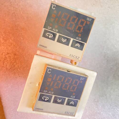 温控表E5CSZ-R1T温控器