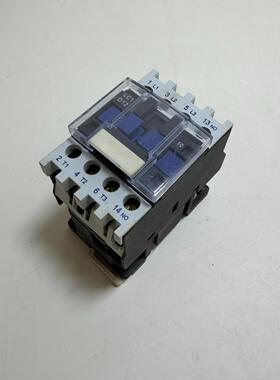 LC1D1210M7 交流接触器