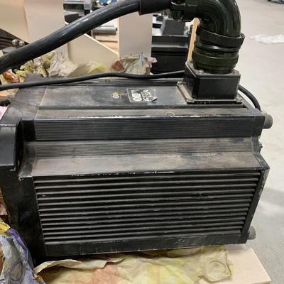 安川电机SGM7G-1AAFC61 现货11kw