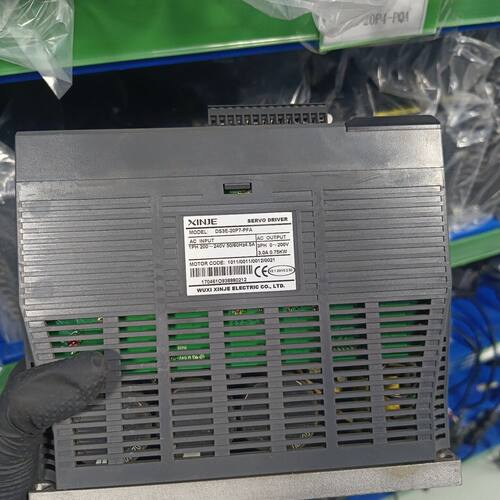 伺服驱动器DS5B-20P7-PTA 0.75KW 实物