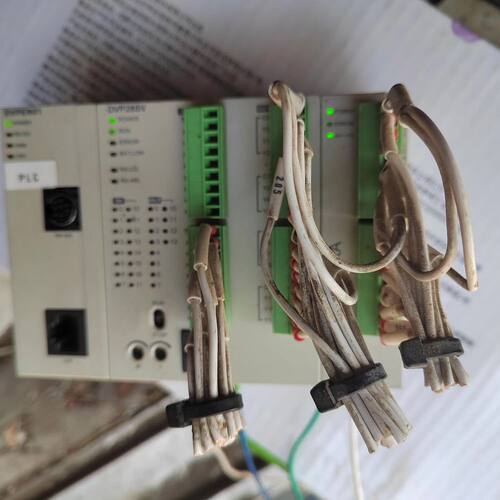 拆机台达PLC    型号：DVPEN01-SL十DVP28S