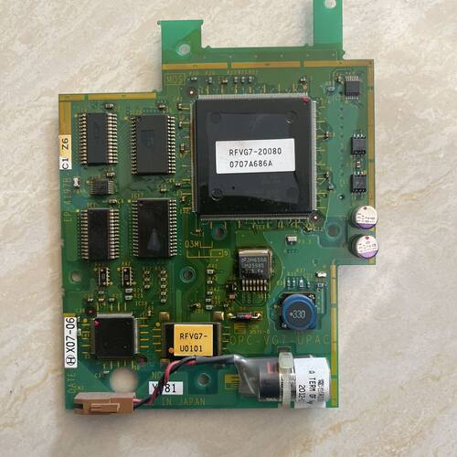 变频器 PG卡 OPC-VG7-UPAC  成色