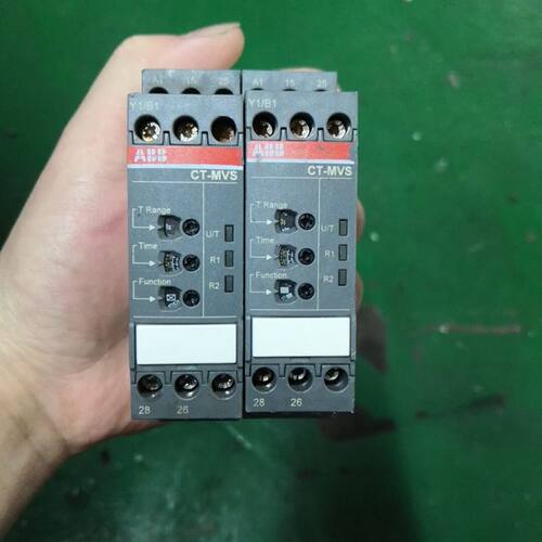 电子时间继电器 CT-MVS.22S 2C/0 2
