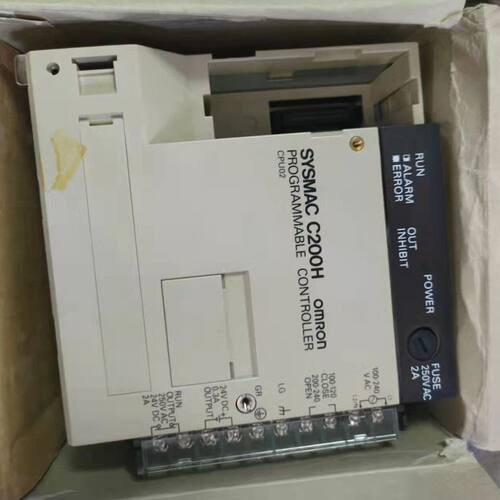 库成龙C200H-CPU02-E:成色如图: