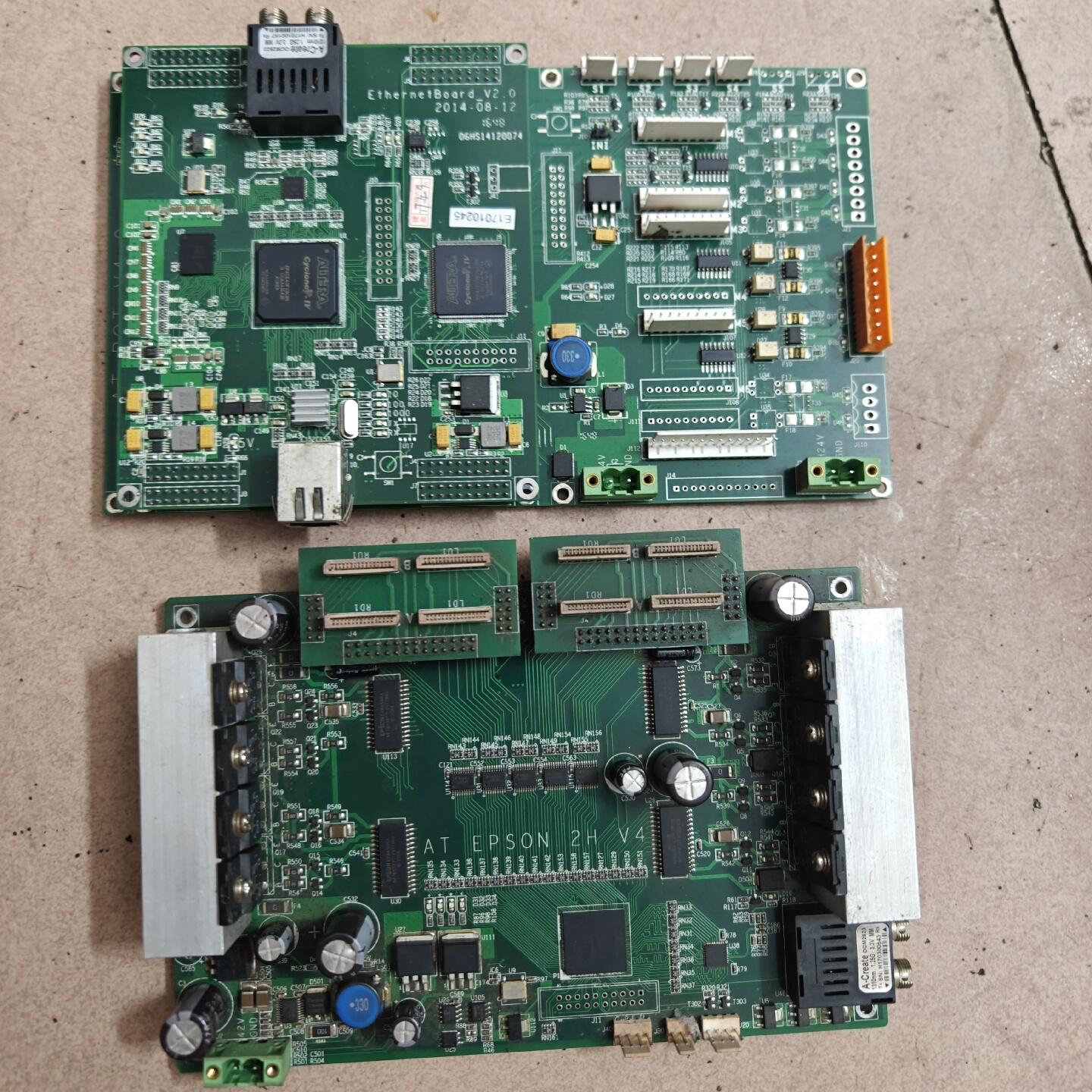 出一块拆机小北京5113/4720双头板卡 成色看图 功能正