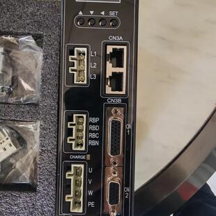 迪维迅伺服驱动器DS100S-40-M-5V  实物     摄