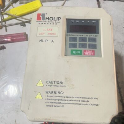 海利普变频器1.5kw海利普HLPA01D523C拆机