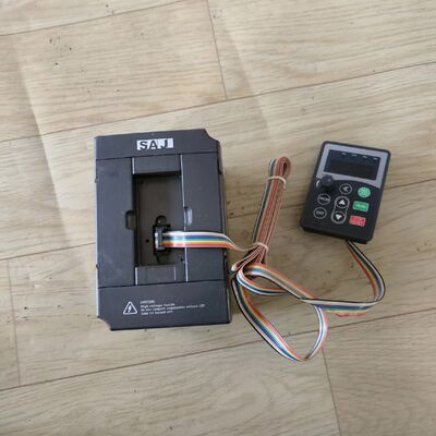 三晶变频器8000B-4T1R5GB