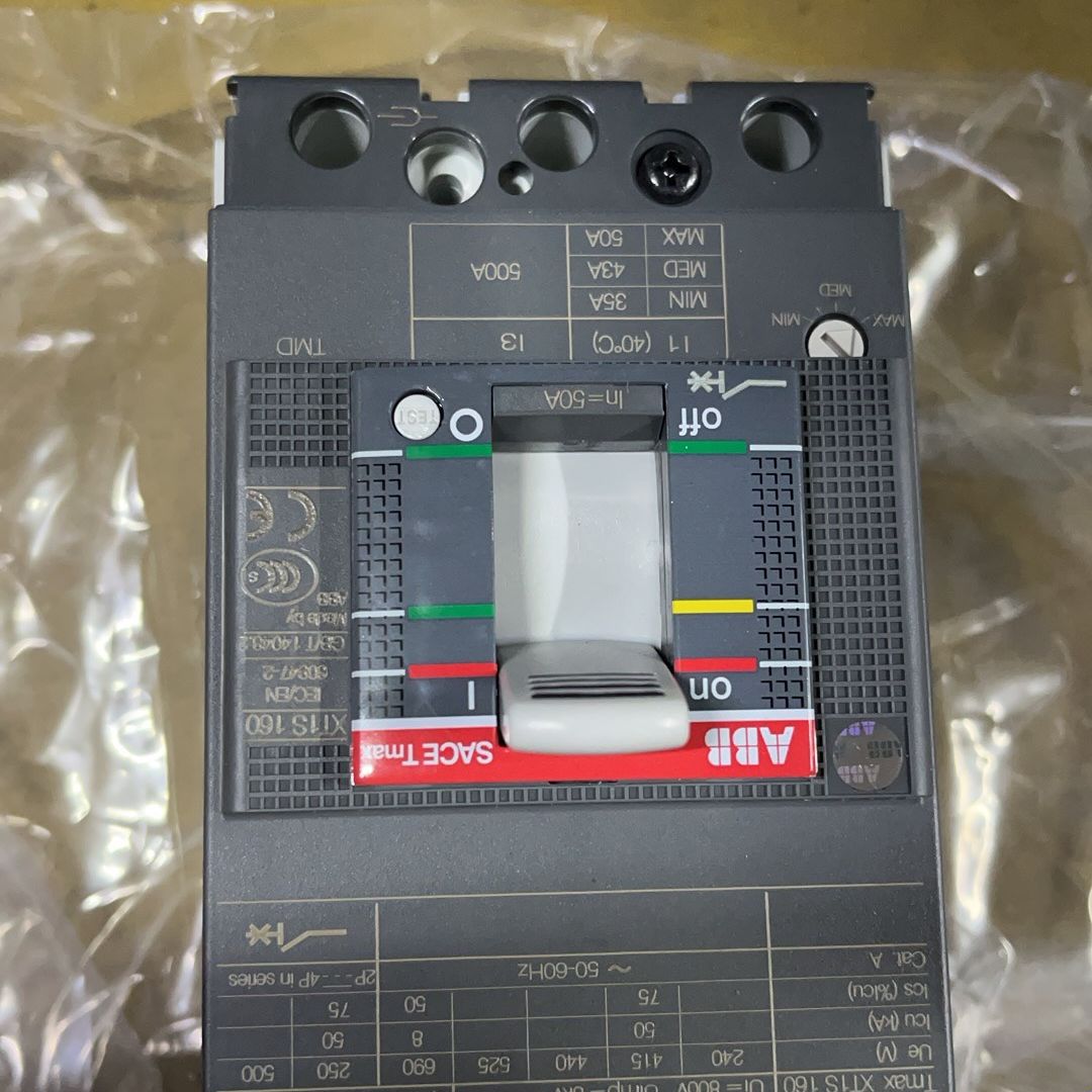 断路器50A（XT1S 160 TMD50/500