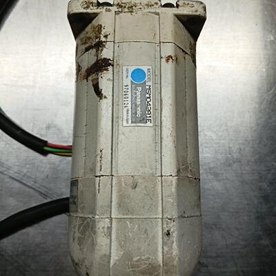 电机MSM042A1E 图片实物拍摄的 成色如图所示