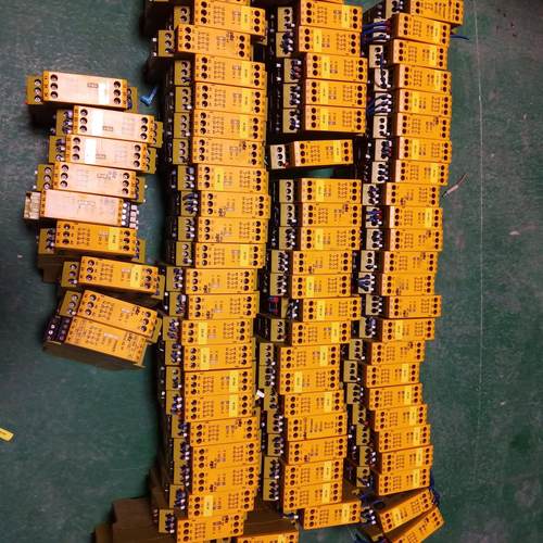 皮尔兹安全继电器774585拆机包好