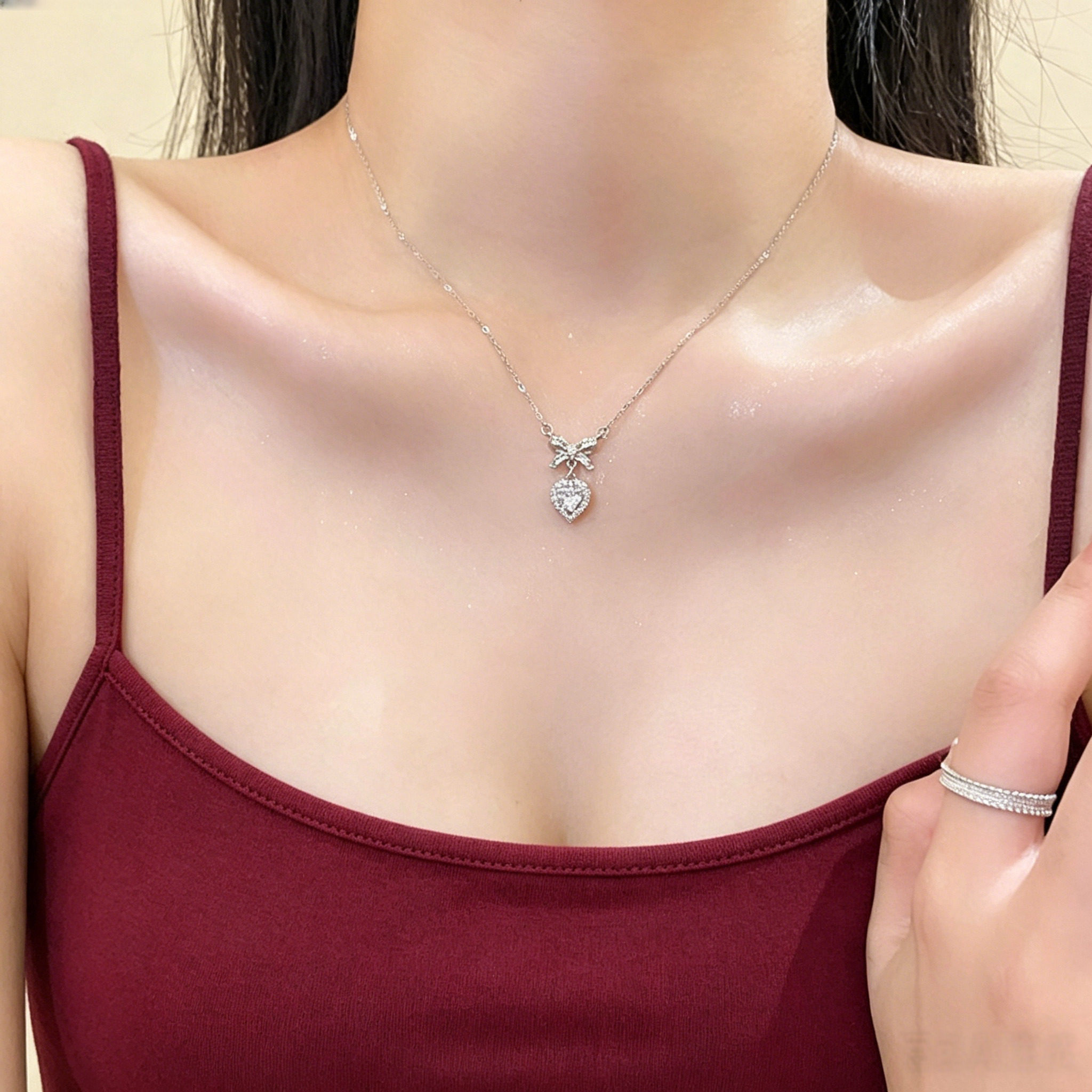 超高保色锆石爱心锁骨链女款