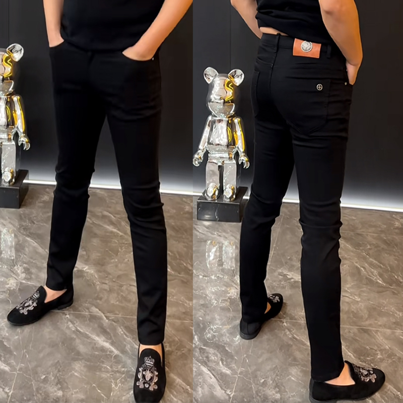 黑色牛仔裤男秋季新款潮牌欧货弹力小脚裤时尚轻奢净版修身紧身裤