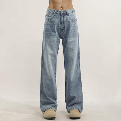 美式复古水洗浅蓝色微喇叭牛仔裤