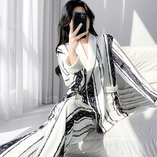 加绒海岛绒睡衣女珊瑚绒2025秋冬季加厚高级感长袖漂亮出门家居服