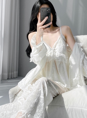 甜美蕾丝性感睡衣女纯欲2025秋冬金丝绒带胸垫长袖吊带长裤三件套