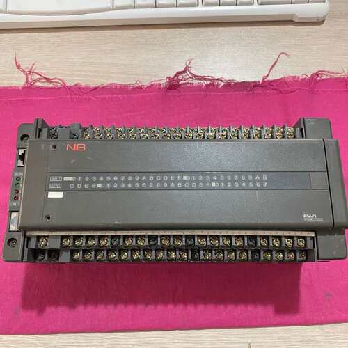 议价PLC模块NB2-P56R3-AC，品，外观成色如图可维修
