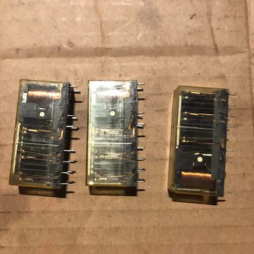 可维修RF1V-4A2BL-D24继电器，的，包好，成色如议价