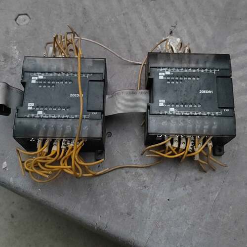 可维修欧姆龙plc模块 CP1W-20EDR1，下来的成色如图议价
