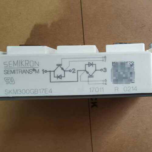 可议价西门康SKM300GB17E4 瑕疵模块，外壳有损伤，具体情