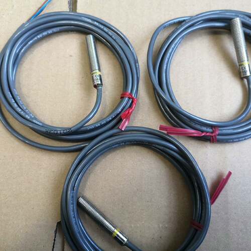 可维修正品 E3HT-DS3E1 E3HT-DS3E2传感器红议价