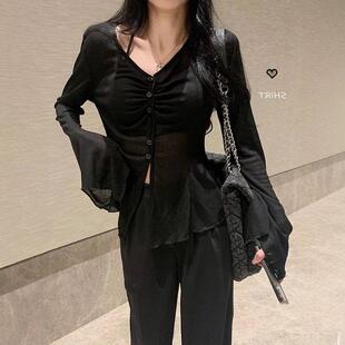 修身 纯欲黑色薄款 女春秋设计感V领喇叭袖 防晒T恤开衫 打底上衣 长袖