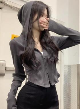 鱼骨紧身连帽短款上衣女早秋灰色运动小个子辣妹修身长袖开衫外套