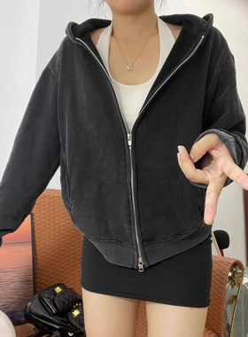 黑灰色连帽开衫卫衣女大码胖mm春秋美式薄款小众短款运动外套